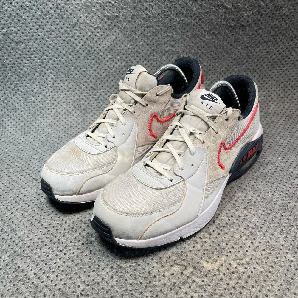 Nike Air Max Excee White Running Shoes Size 10.5 Men’s.